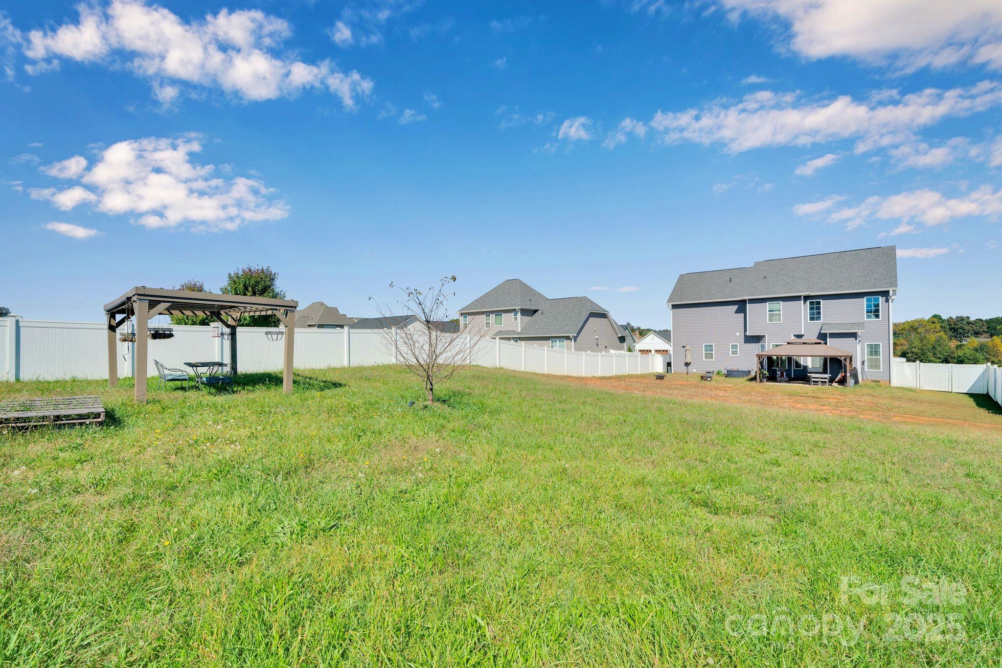 Kings View - Residential