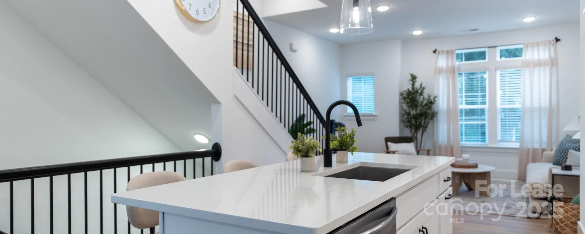 Rozzelles Ferry Rd Townhomes - Residential Lease