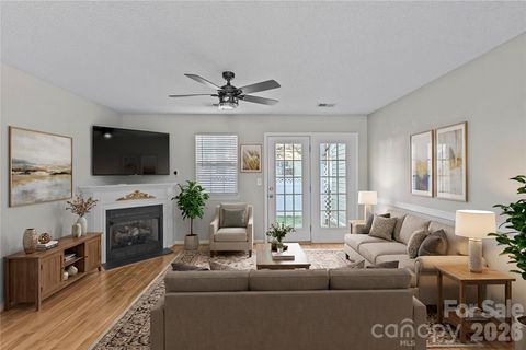 10923 Holly Ridge Boulevard Charlotte NC 28216