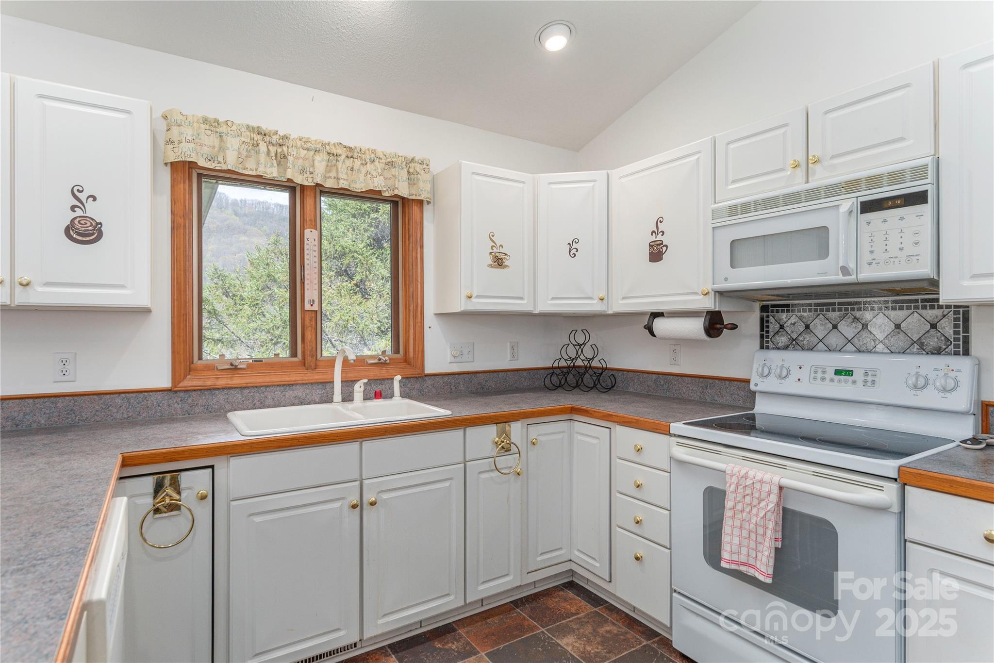 Ivy Hill - Residential