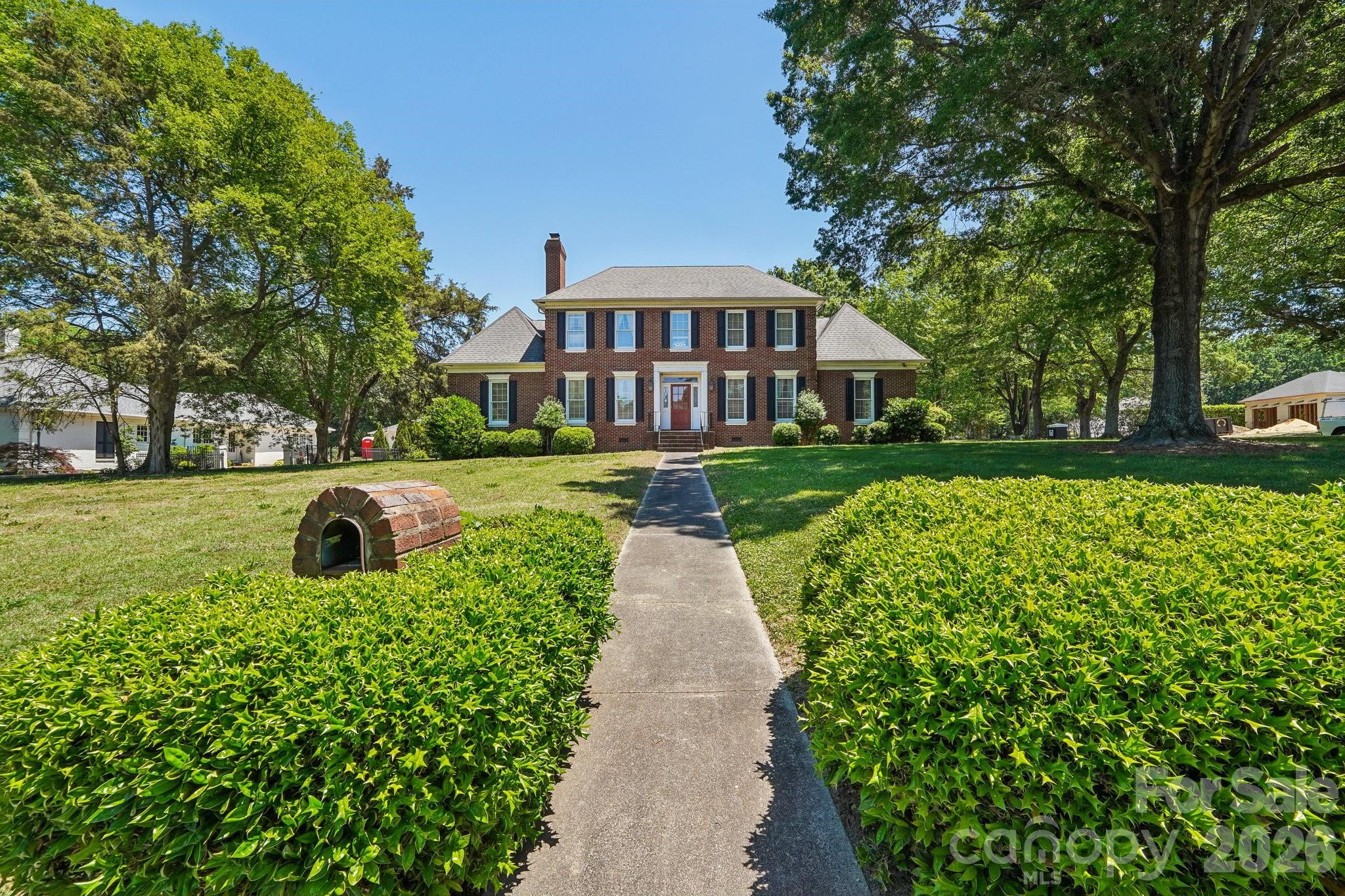 2231 Richardson Drive
