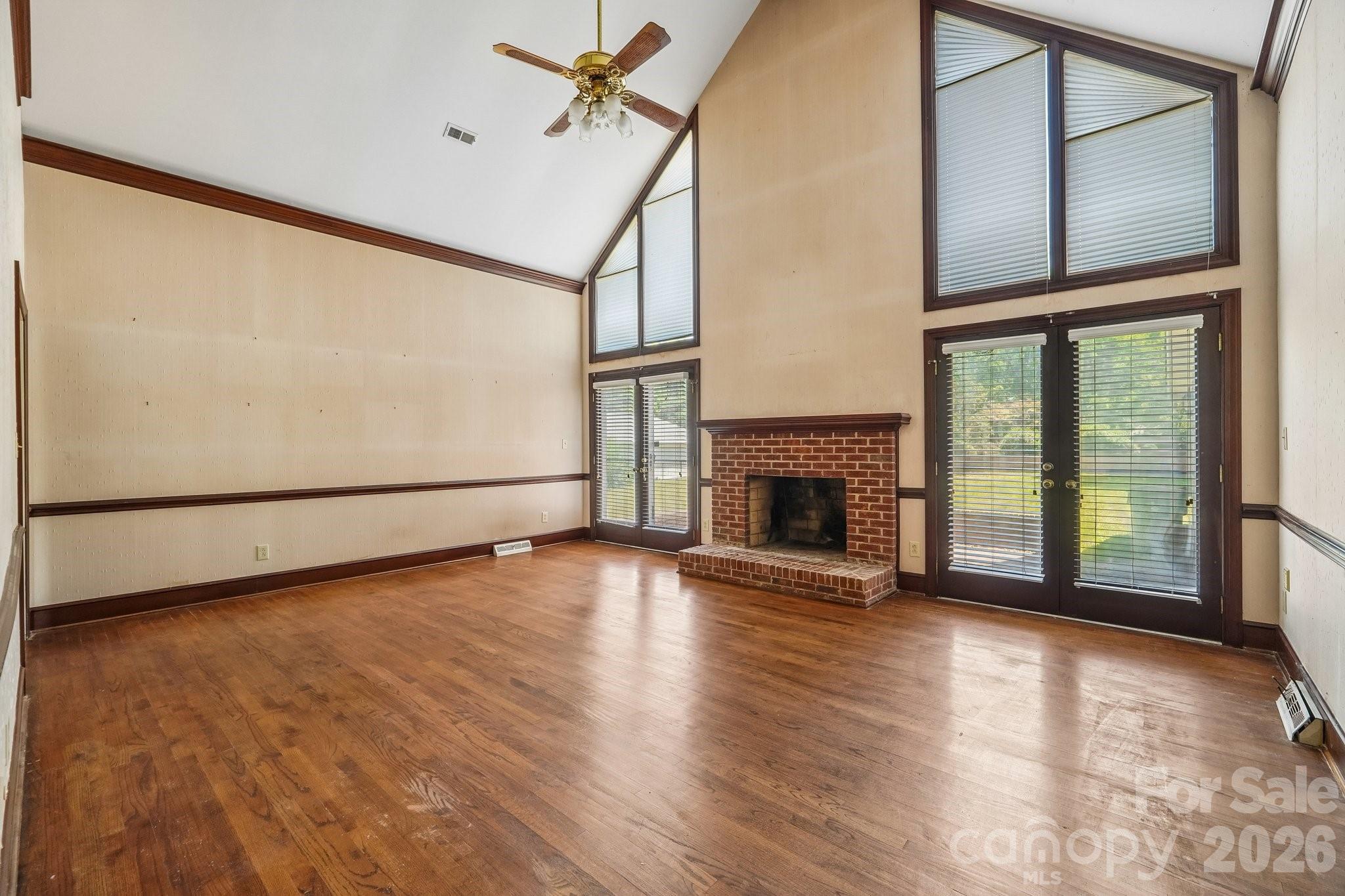 2231 Richardson Drive