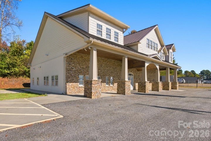 Photo 1 of 48 — 6810 Us Highway 421 Highway, Wilkesboro, NC 28697