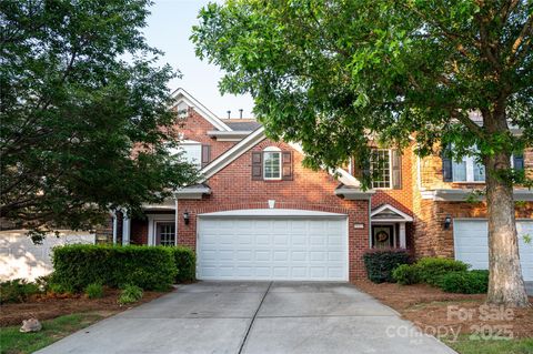 10433 Blairbeth Street Charlotte NC 28277