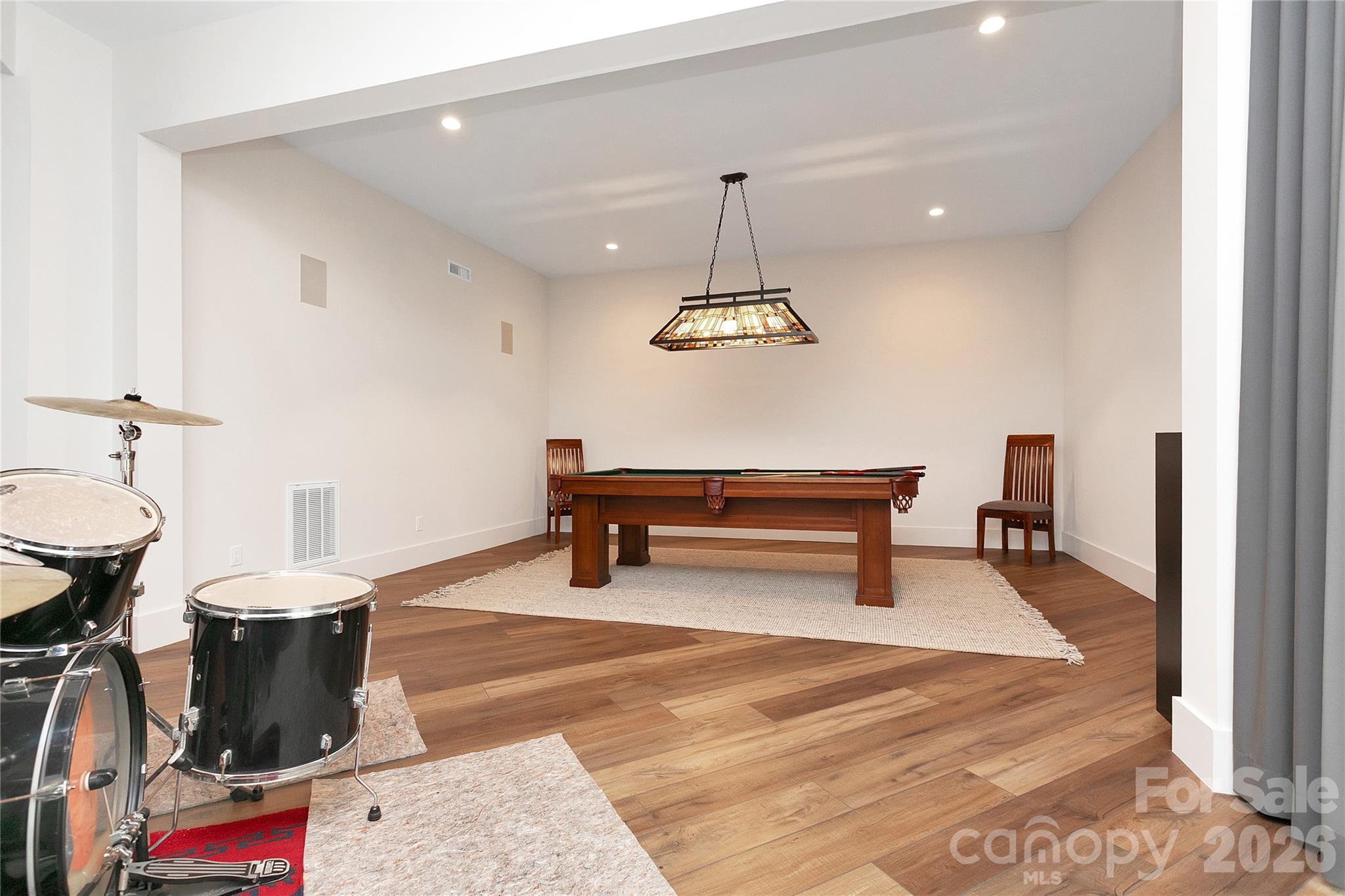 Connestee Falls - Residential