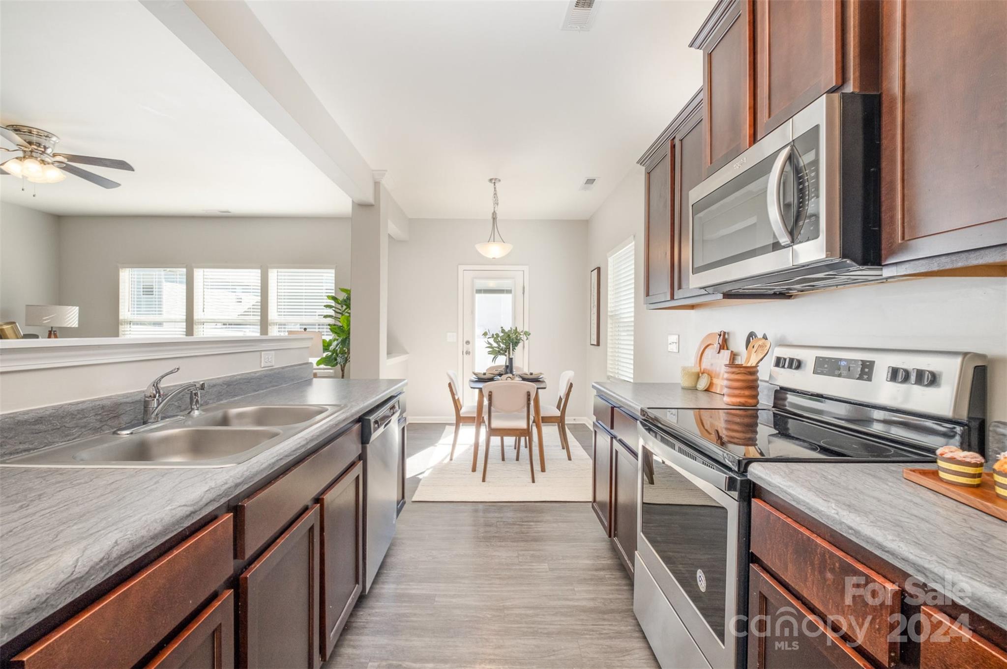 Fox Creek - Residential