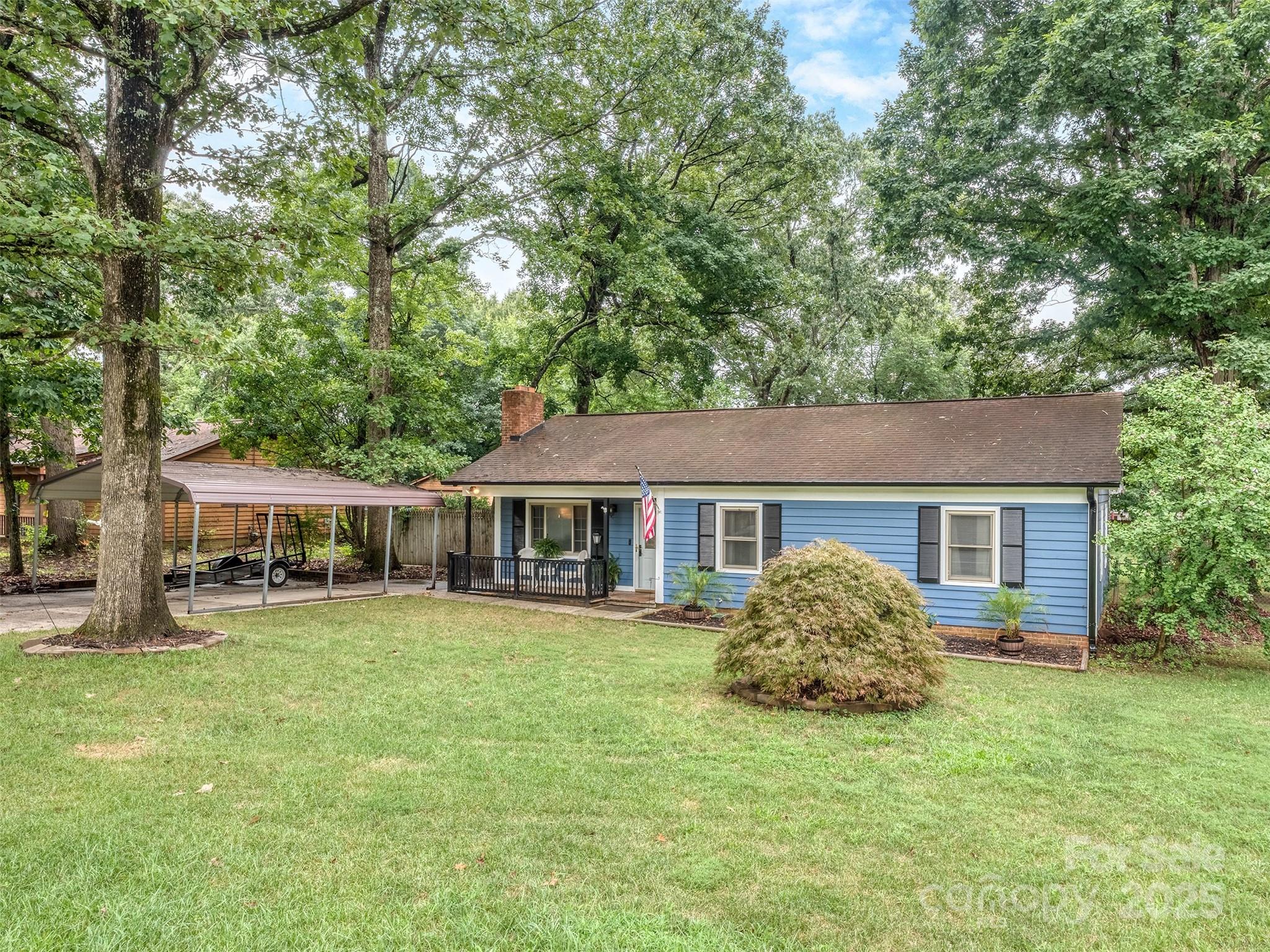 2328 Woodfield Circle
