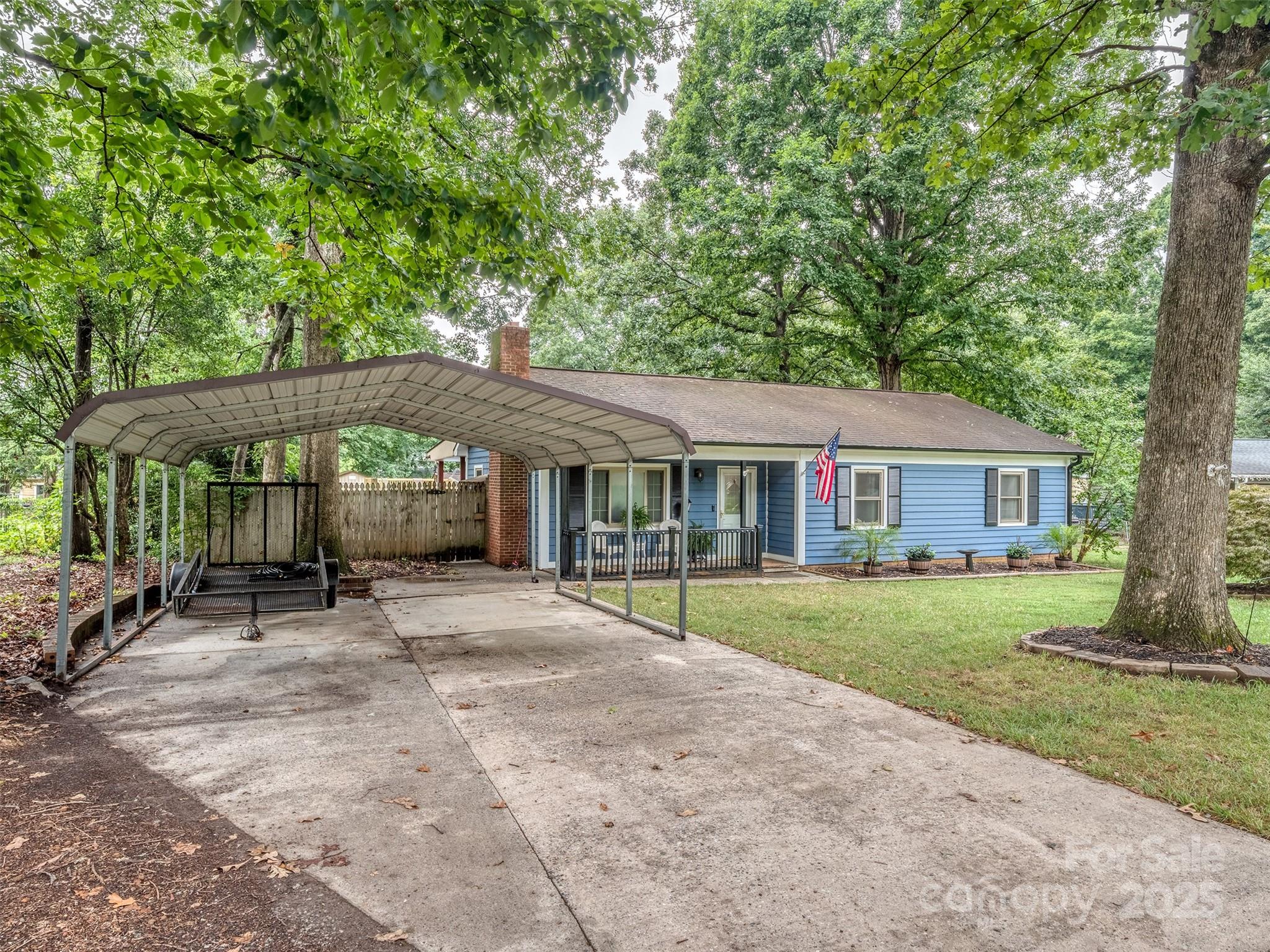 2328 Woodfield Circle