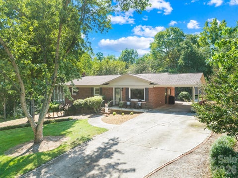 Photo of 184 Hillsdale Lane, Taylorsville, NC 28681 (MLS # 4421692)
