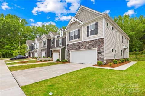 Photo of 234 Quinn Road, Matthews, NC 28104 (MLS # 4311041)