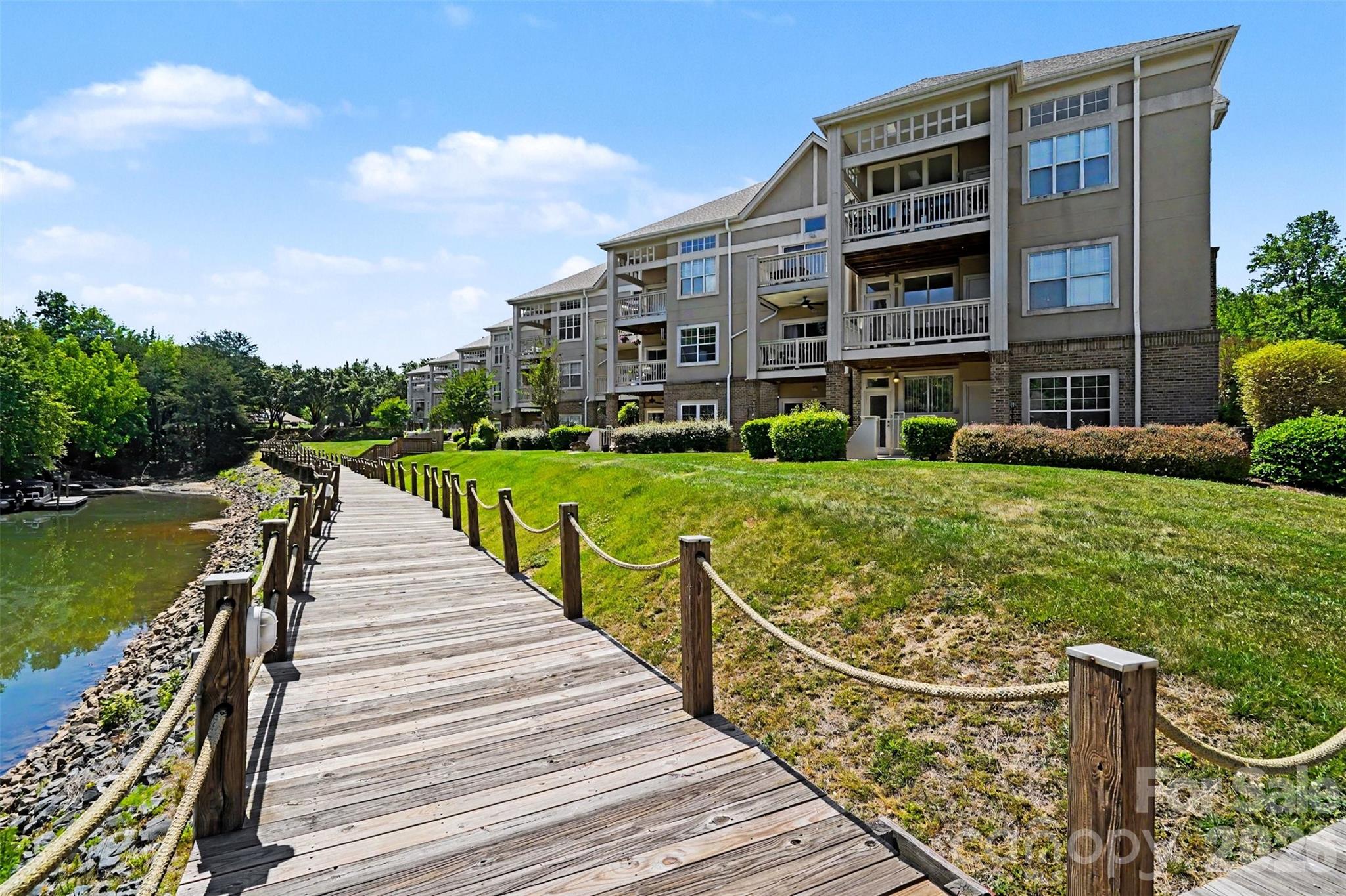 104 Pier 33 Drive 301