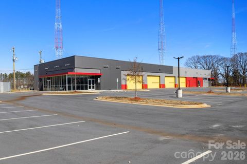 Photo of 9233 Nations Ford Road, Charlotte, NC 28273 (MLS # 4362805)