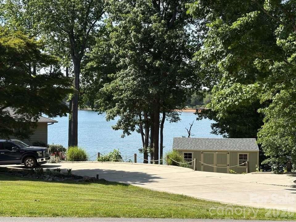 Stewart Overlook - Land