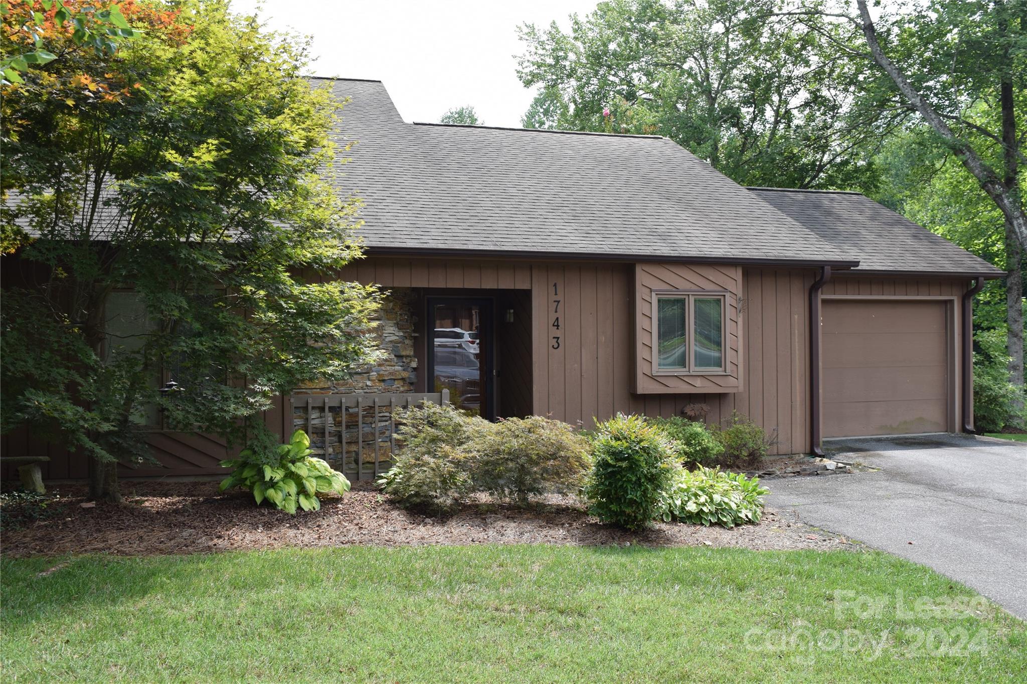 Huntington Woods Townhouses - Residential Lease