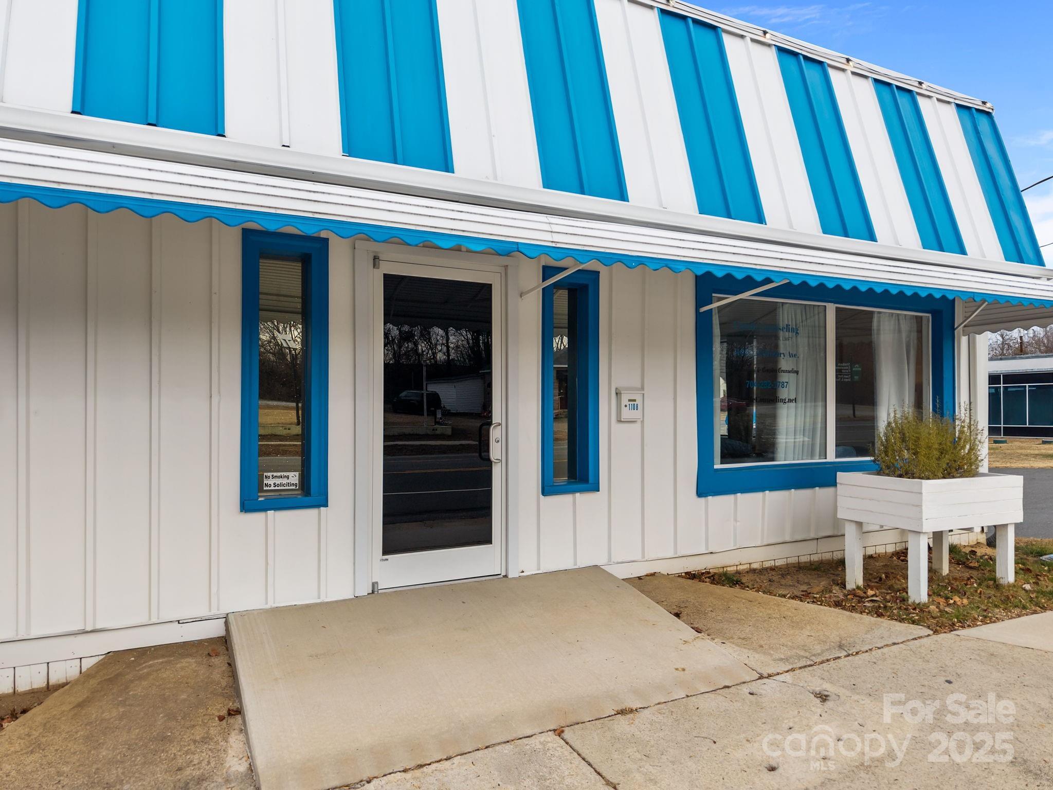 1108 S Salisbury Avenue