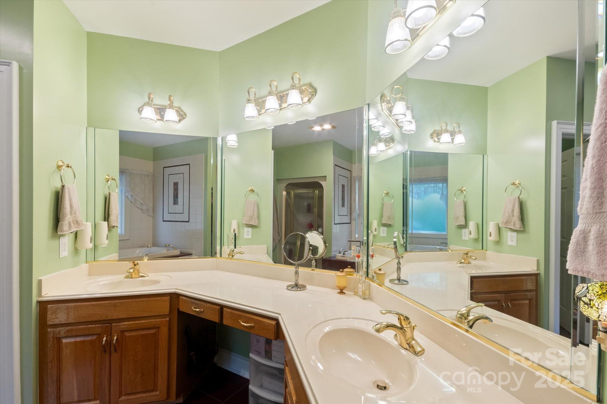 Lake View Estate - Residential