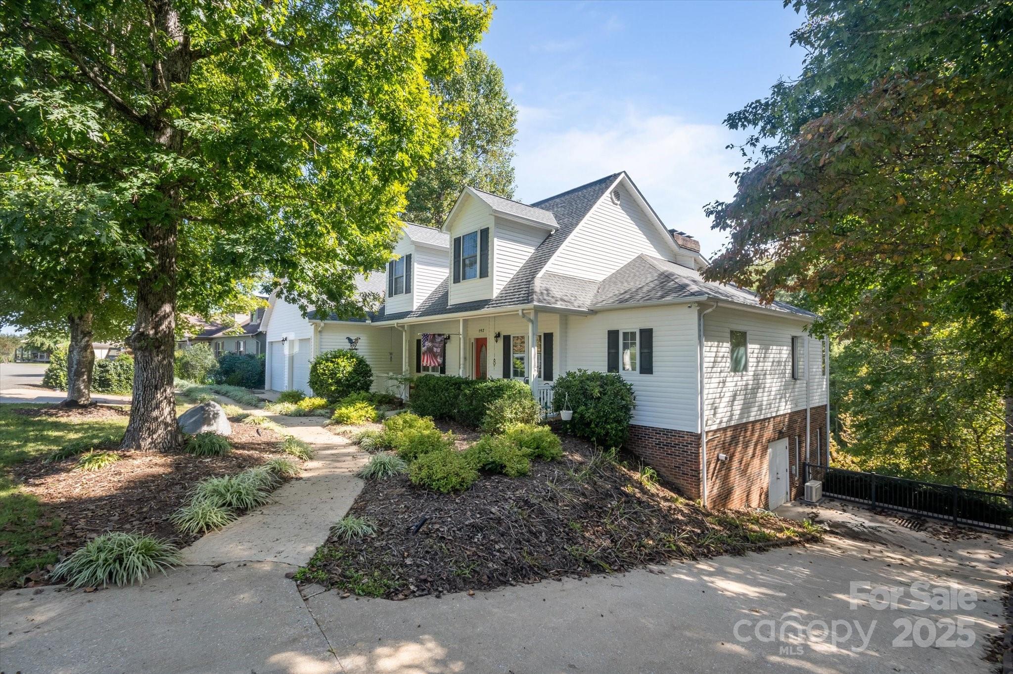 Lake View Estate - Residential