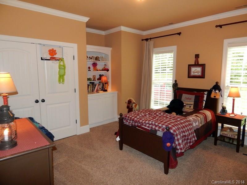 Monterey Hills - Residential