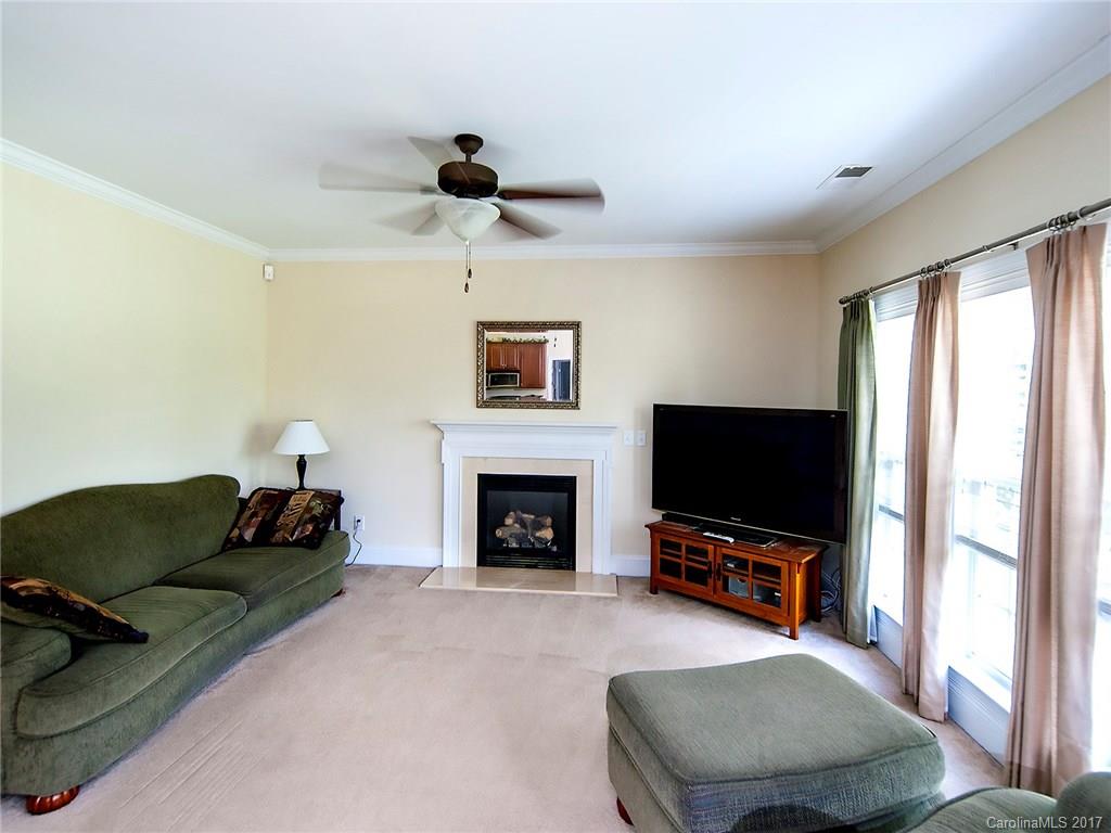 Autumn Cove at Lake Wylie - Residential