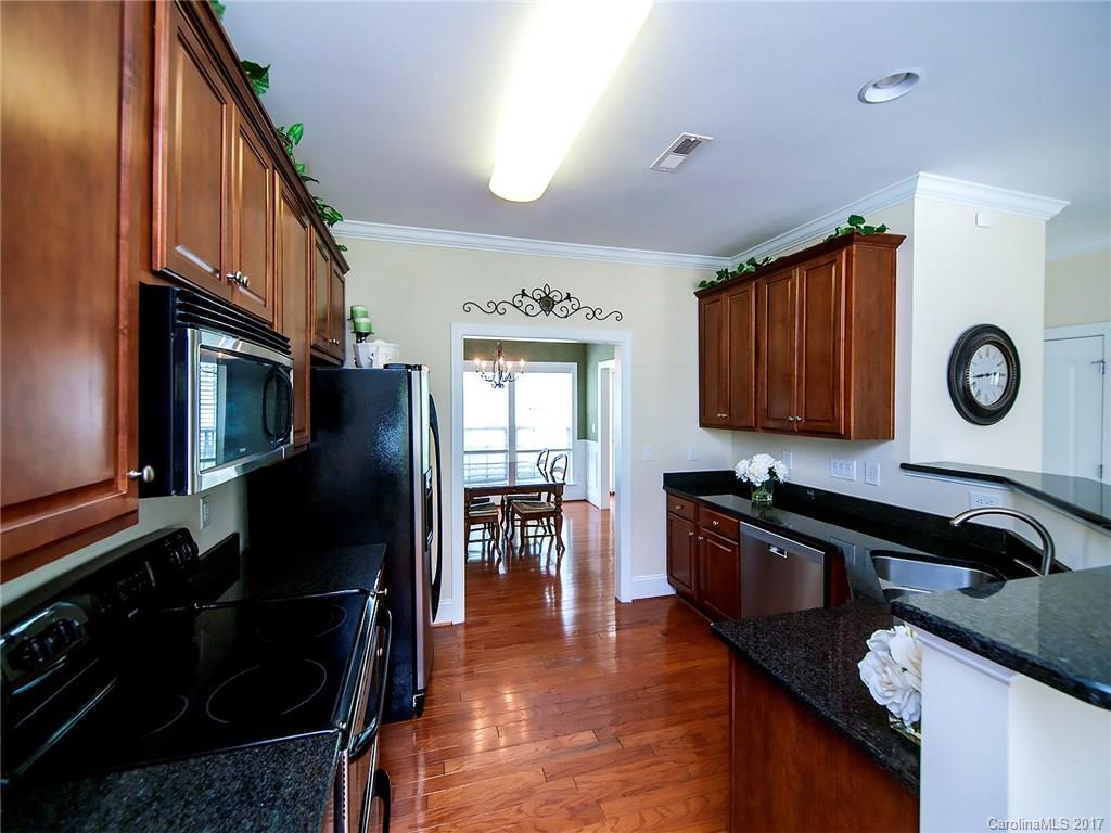 Autumn Cove at Lake Wylie - Residential