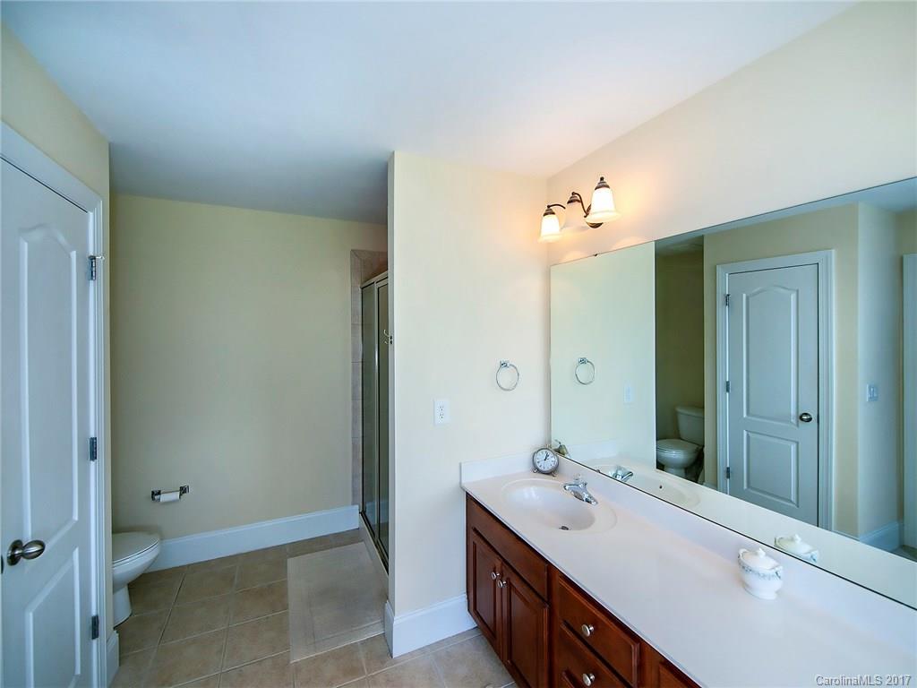 Autumn Cove at Lake Wylie - Residential