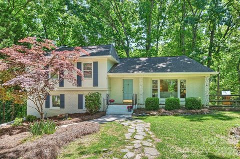 Photo of 207 Byswick Place, Charlotte, NC 28270 (MLS # 4372139)