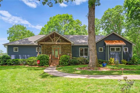 146 Paradise Peninsula Road Mooresville NC 28117