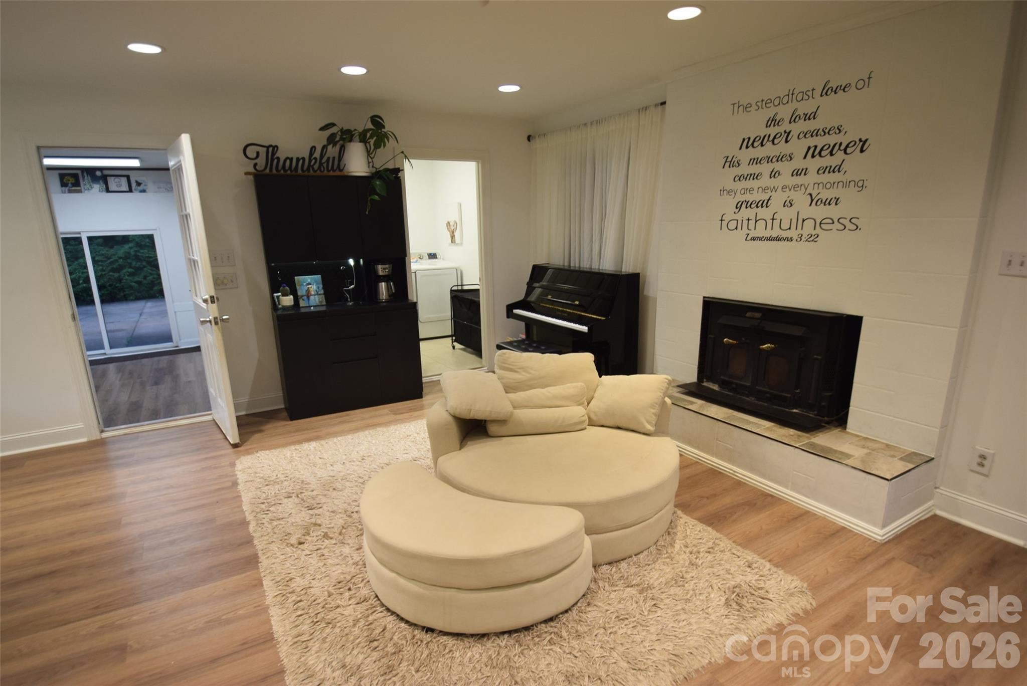 8202 Lawyers Road
