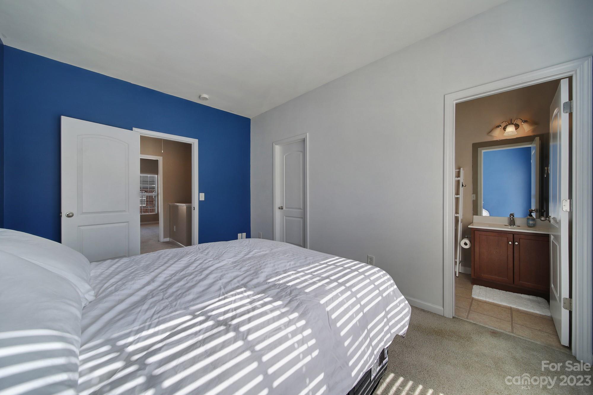 Summers Walk - Residential