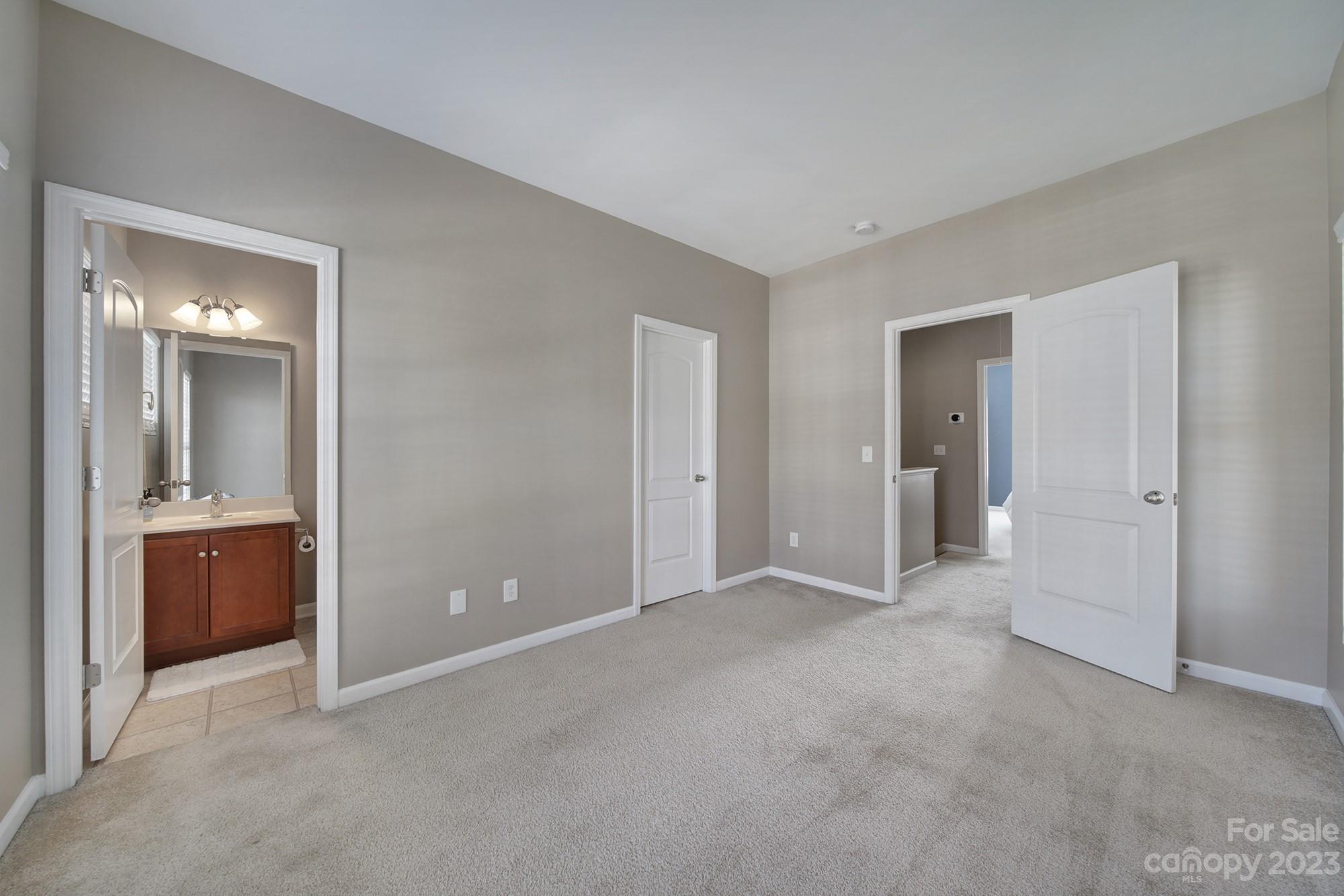 Summers Walk - Residential