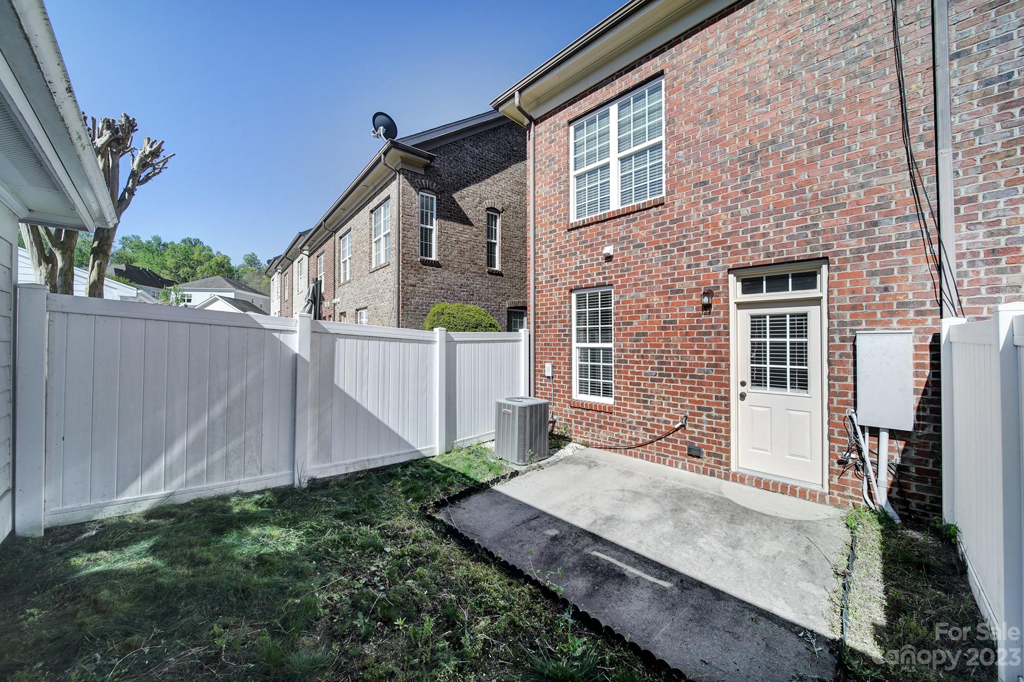 Summers Walk - Residential