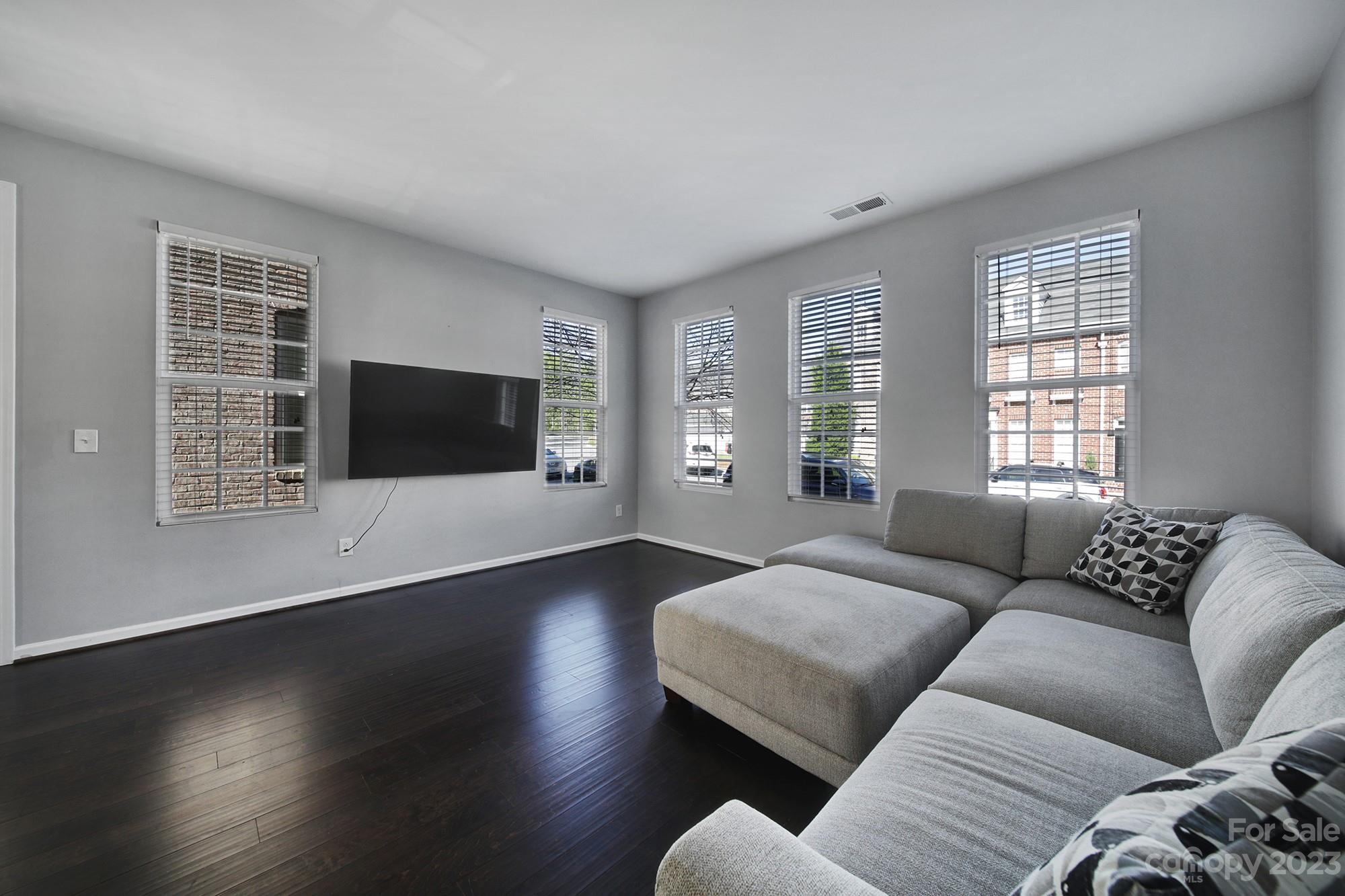 Summers Walk - Residential