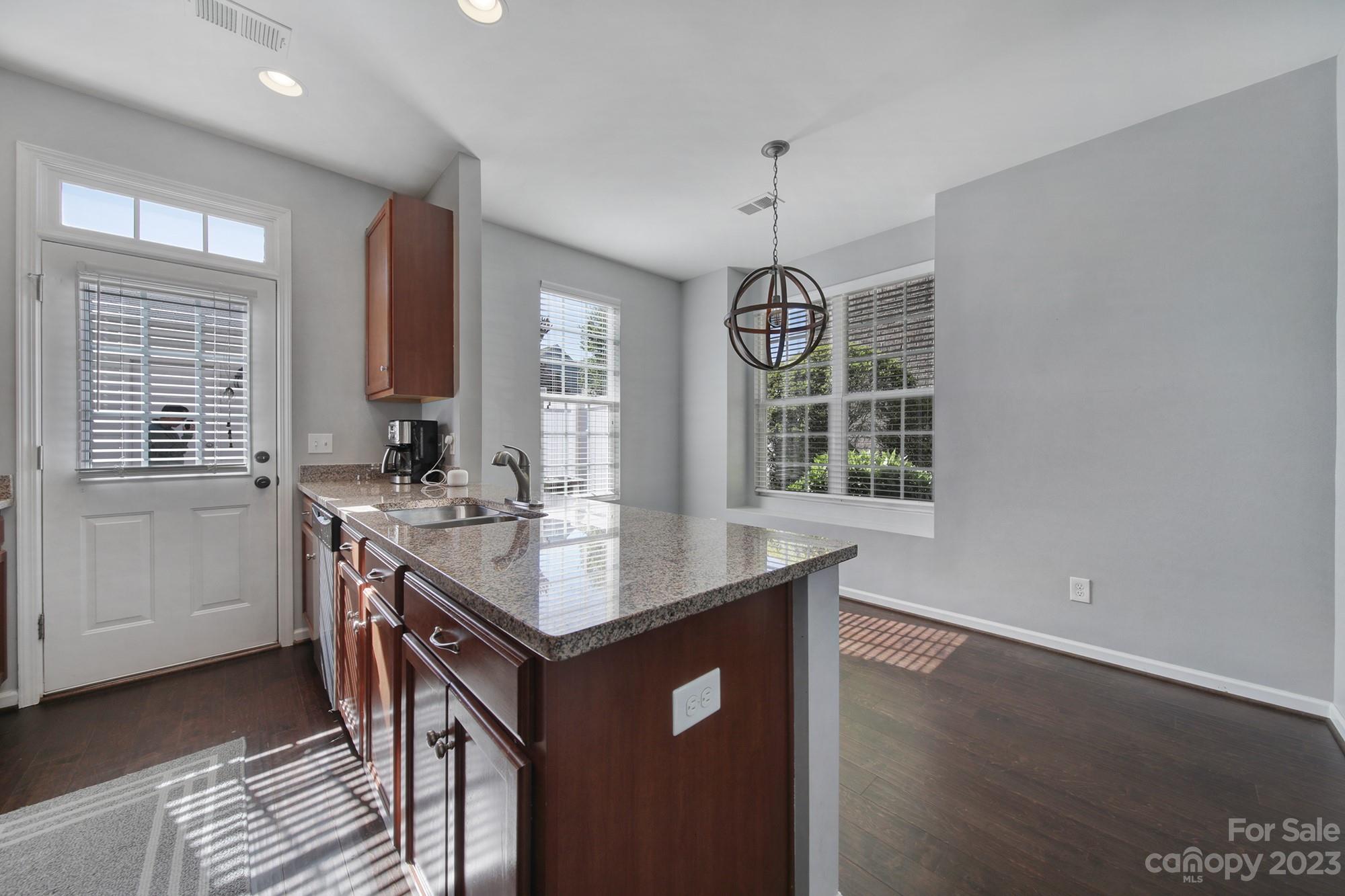 Summers Walk - Residential