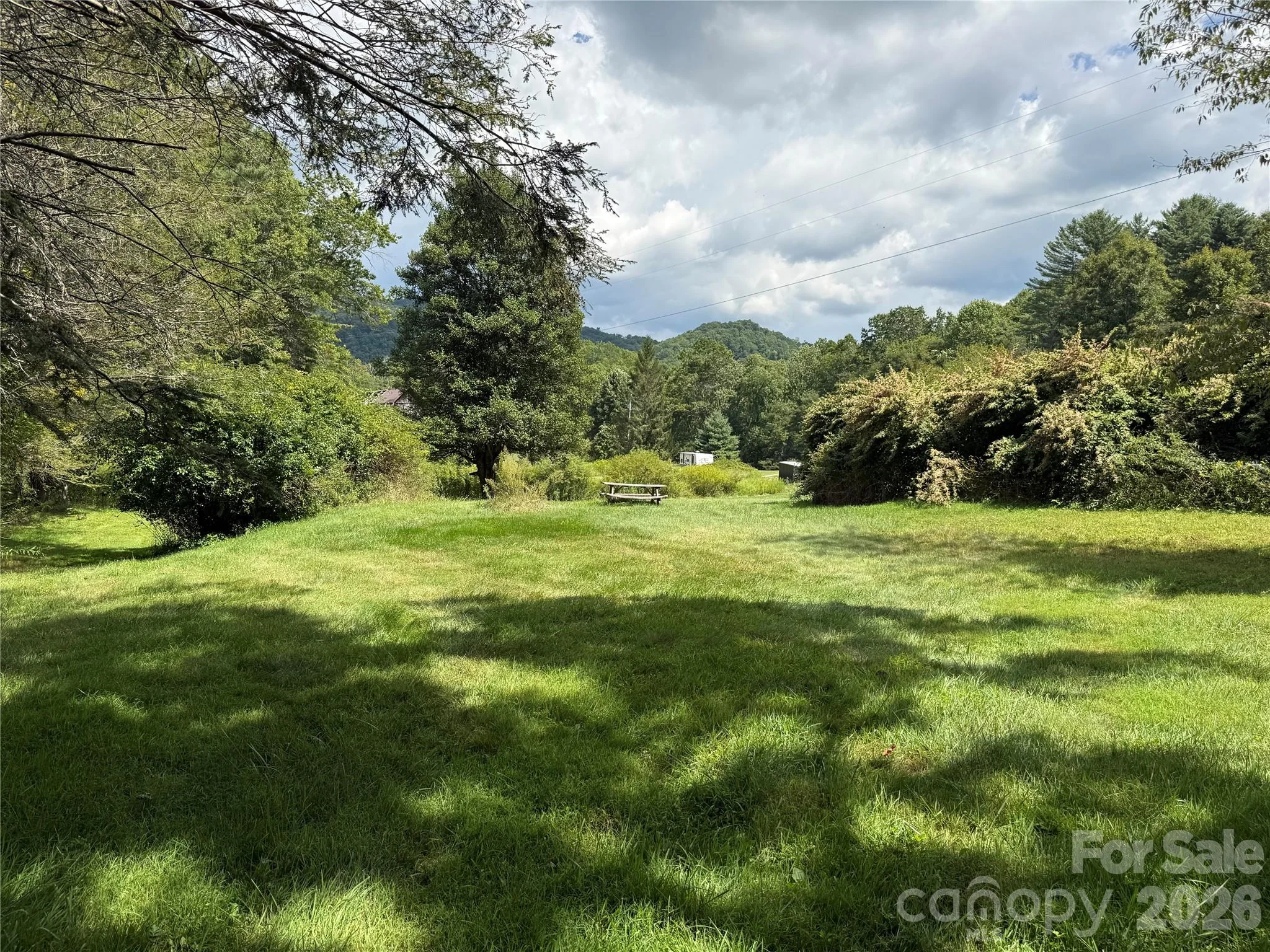 20 Triangle Road, Tuckasegee, NC, 28783