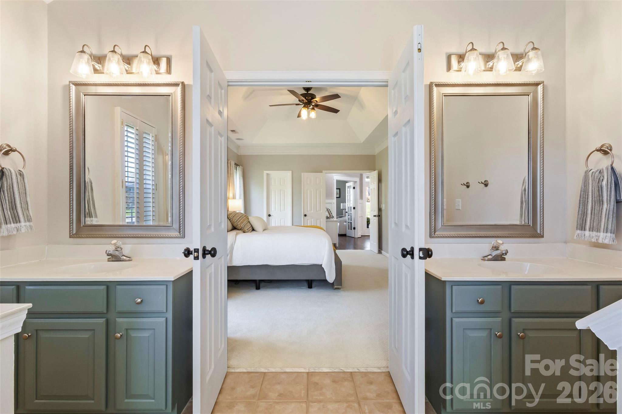 Gates At Waterside - Residential