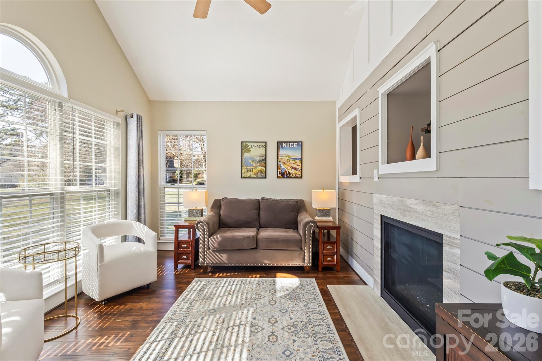 Gates At Waterside - Residential