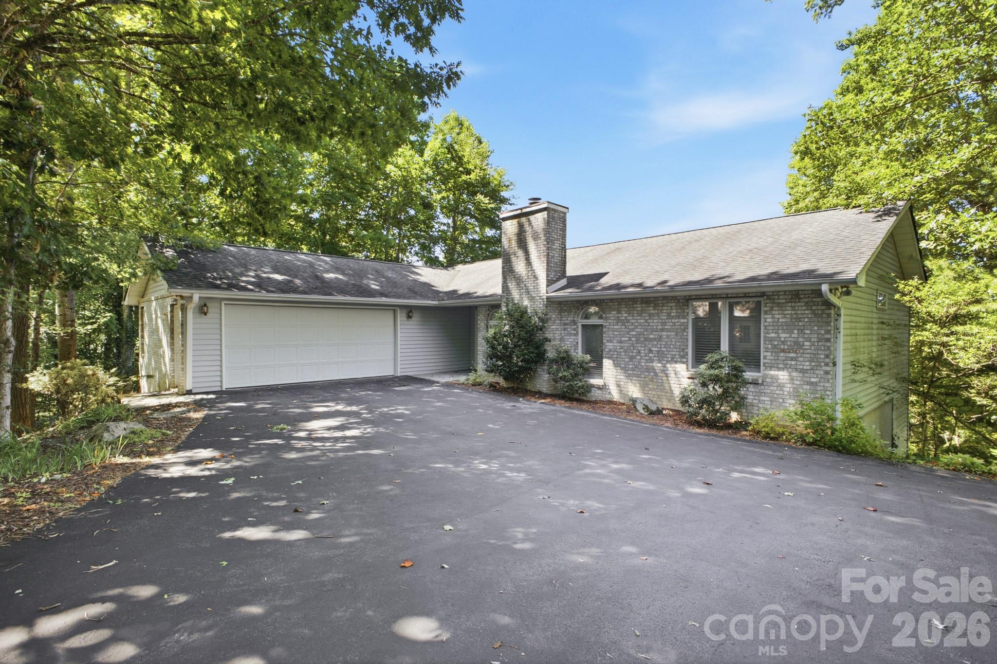 1870 Riverview Court, Hendersonville, NC, 28739