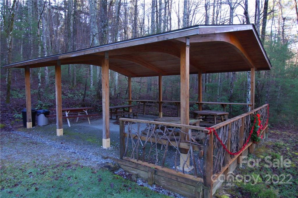 Round Mountain - Land