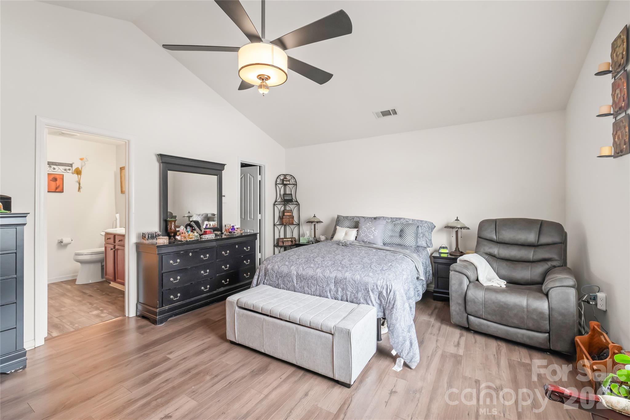 Potters Trace - Residential