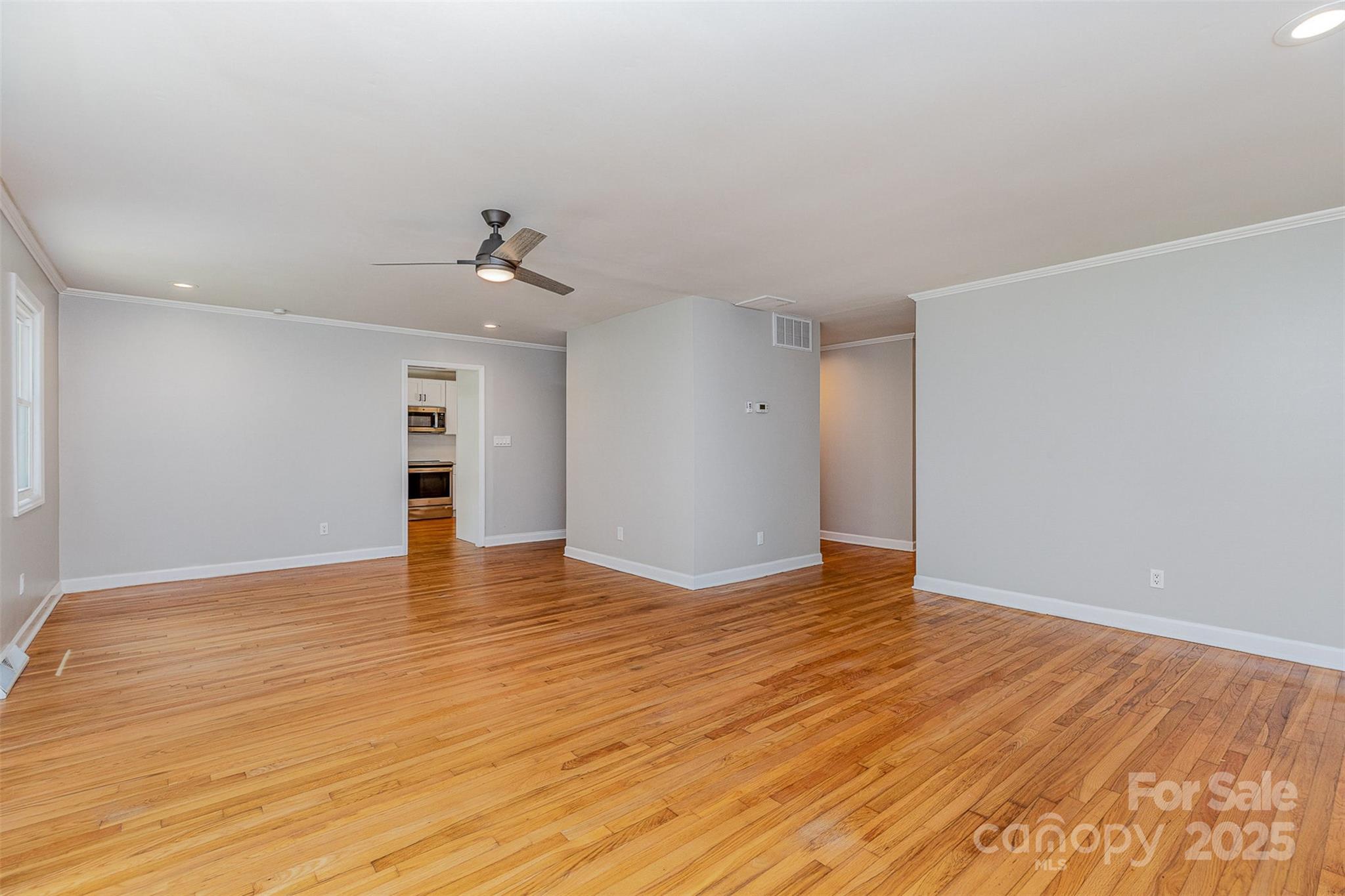 6007 Charing Place