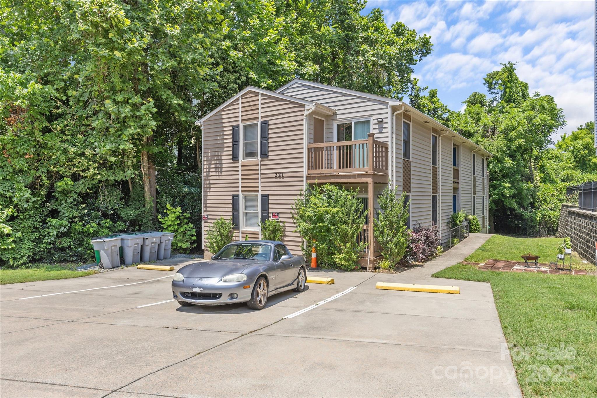221 N Cedar Street