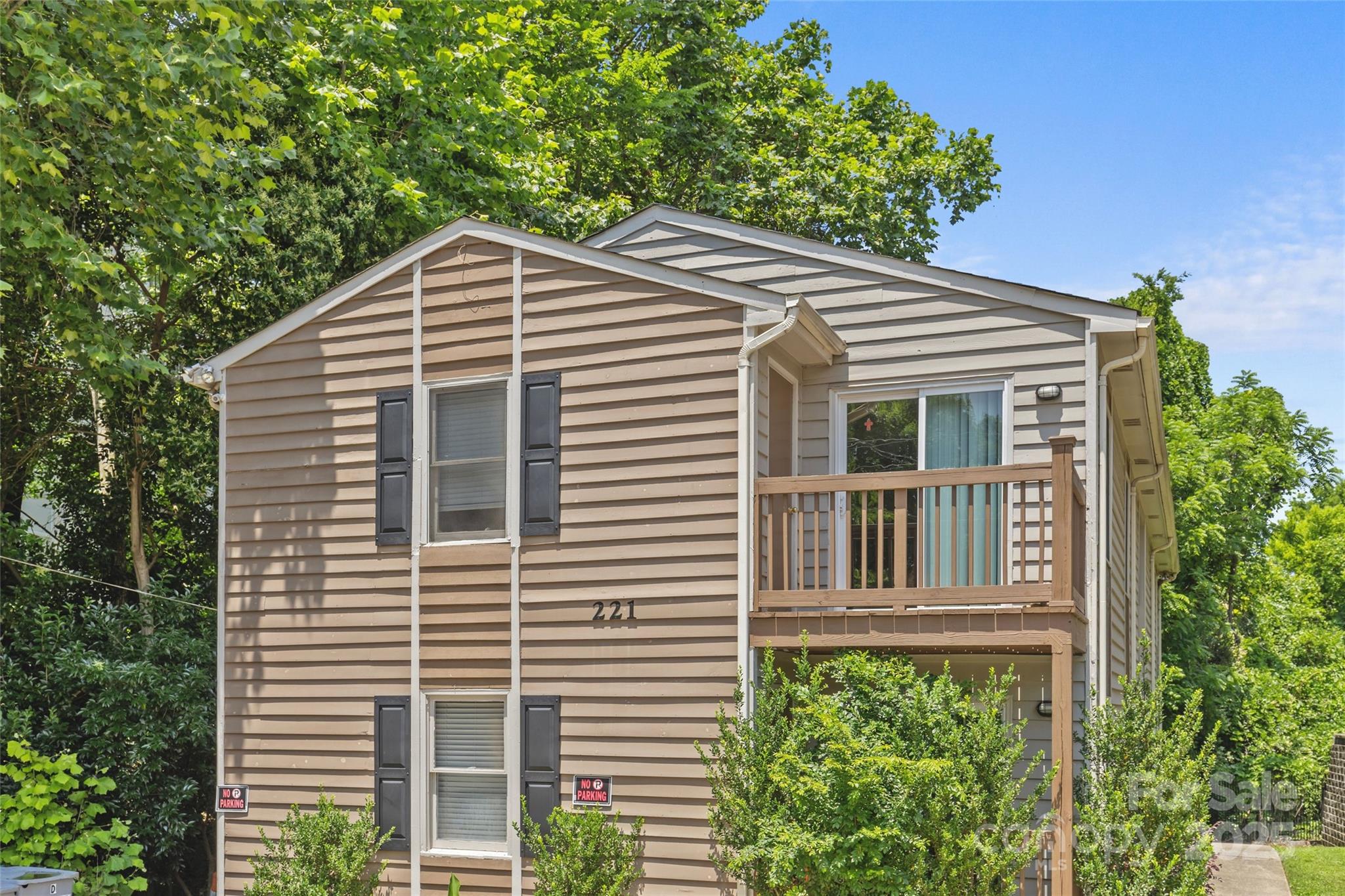 221 N Cedar Street