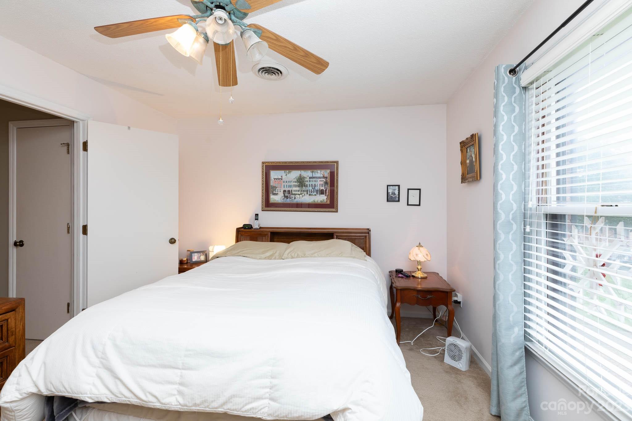 Parkwood Villas - Residential