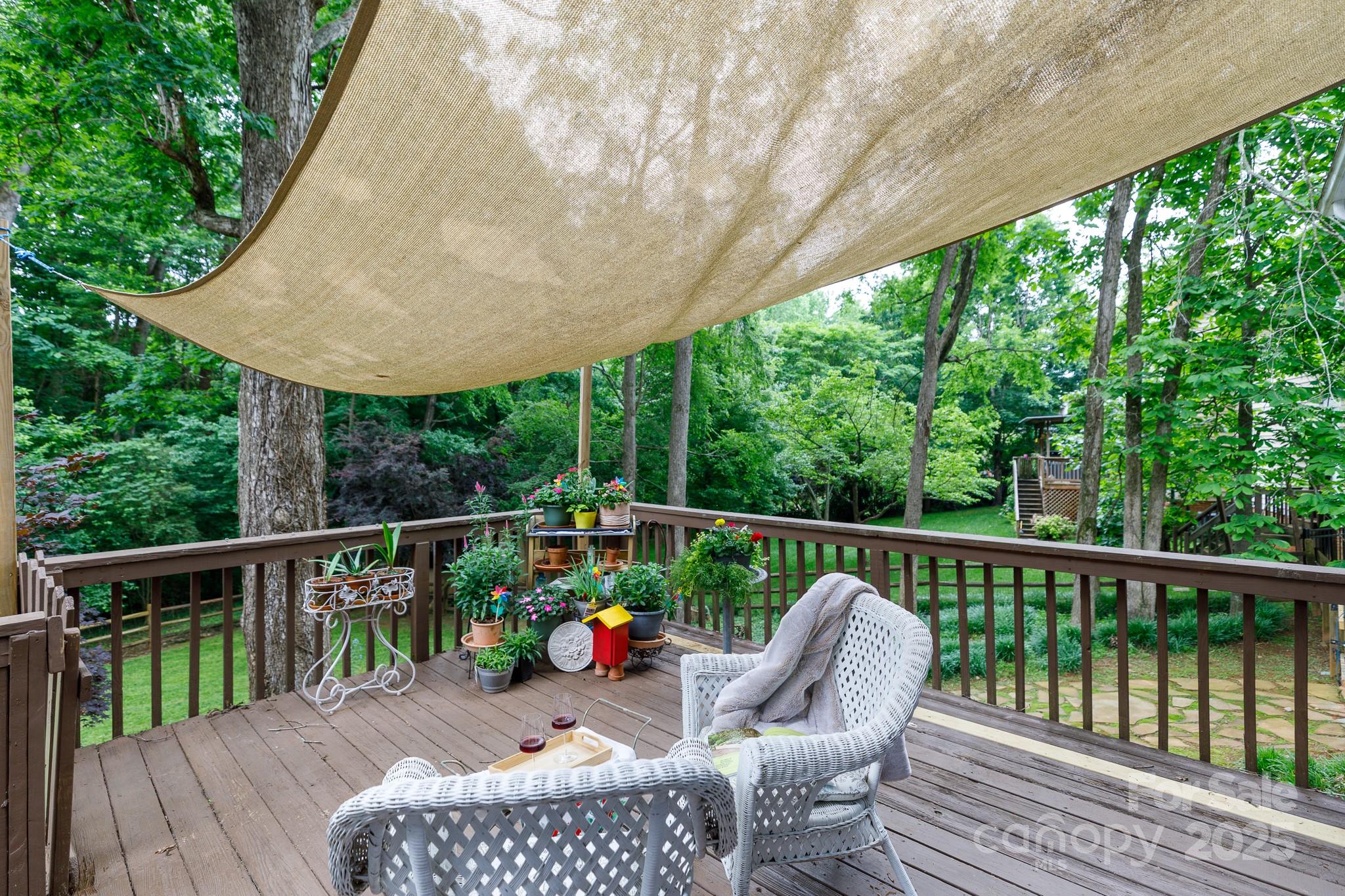 POINT CROSSING - Residential