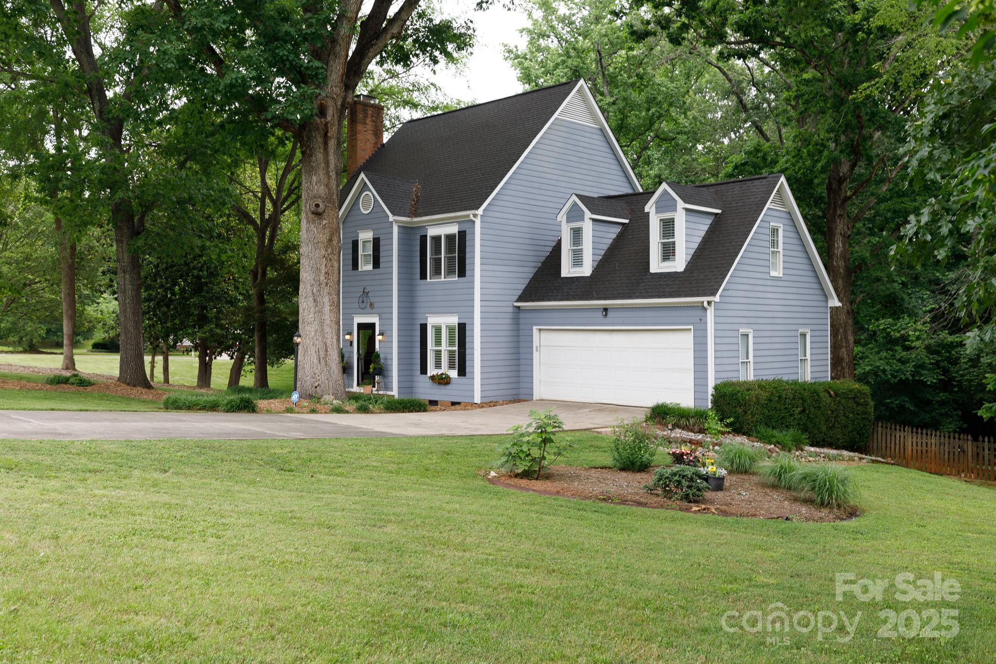 211 Southfork Drive
