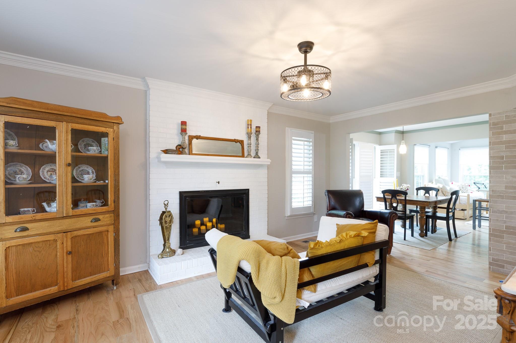 211 Southfork Drive
