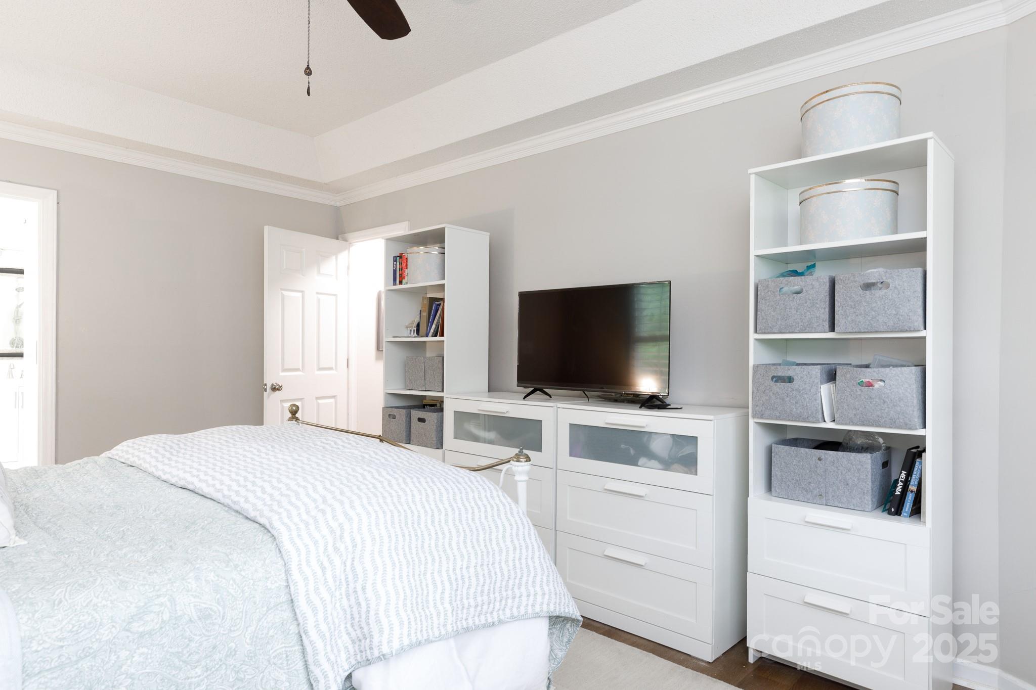 POINT CROSSING - Residential