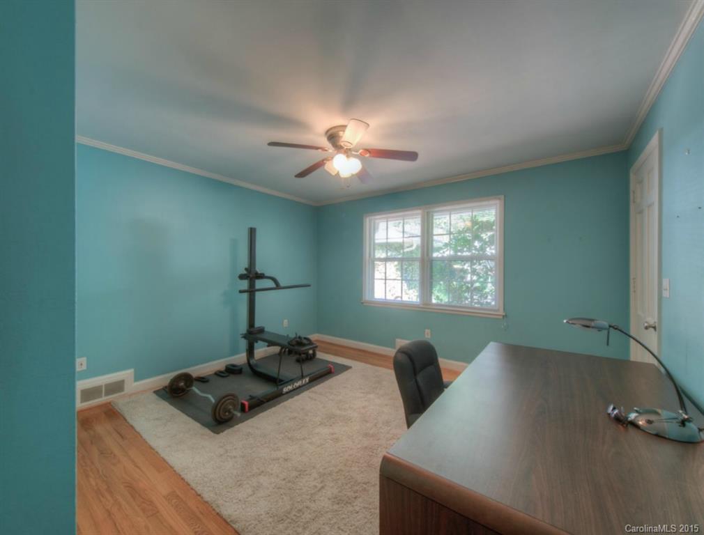 Armstrong Circle - Residential
