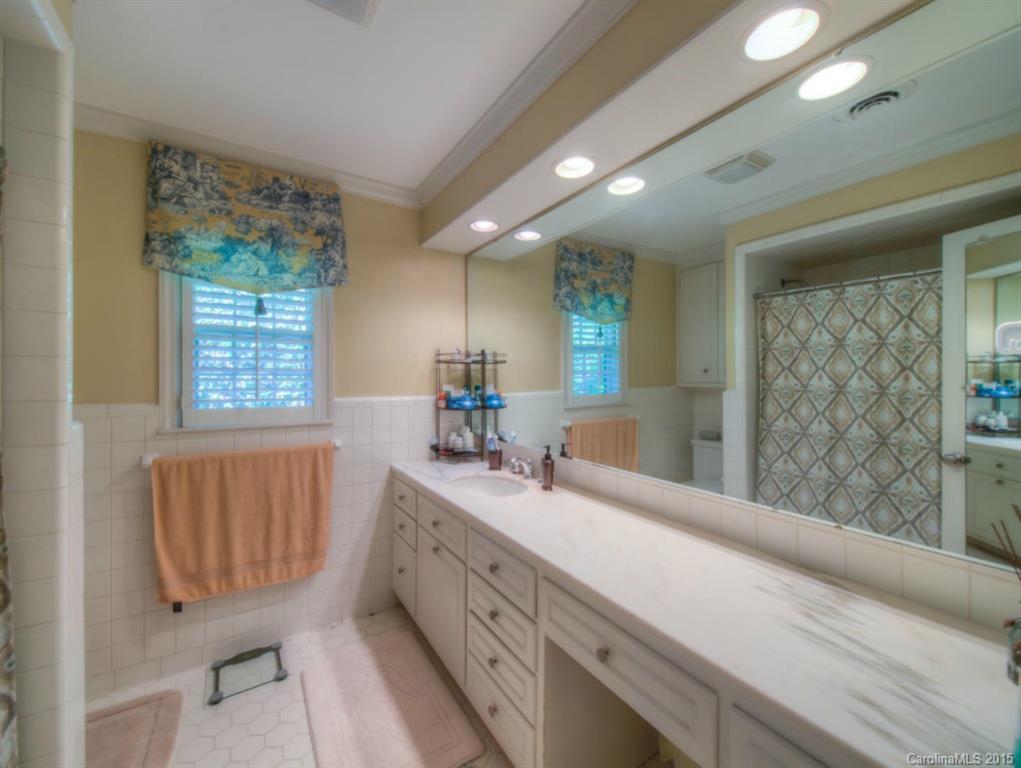 Armstrong Circle - Residential