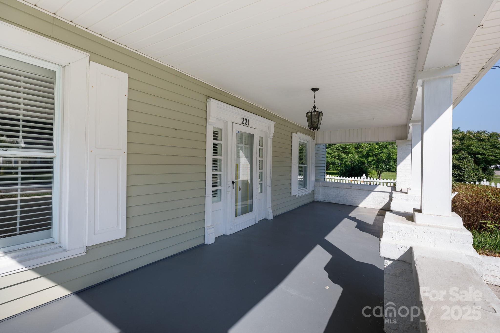 221 Kings Mountain Street